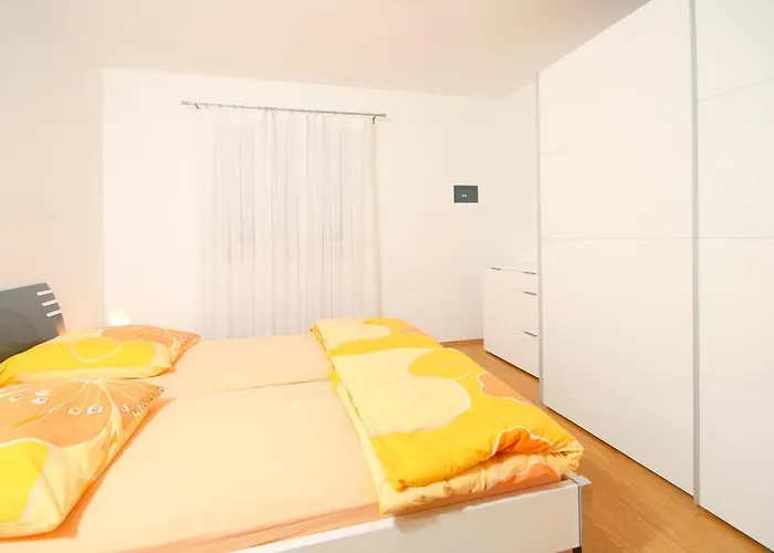 Apartment Apartmani Mane *